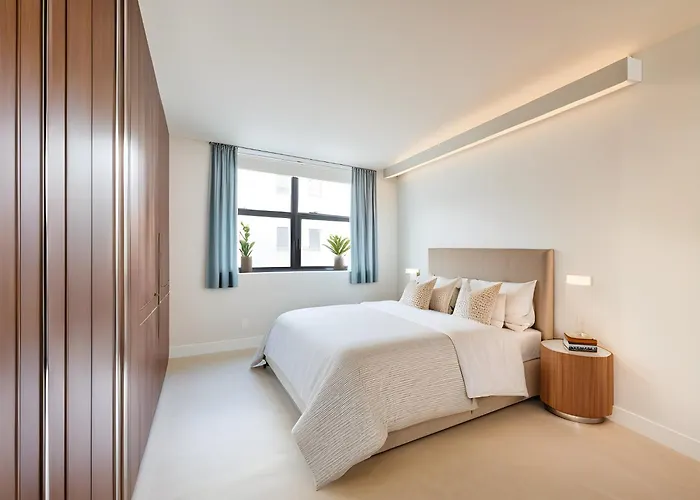 Spitalfields Sanctuary 2 Bed 2 Bath 100Sqm Aprt